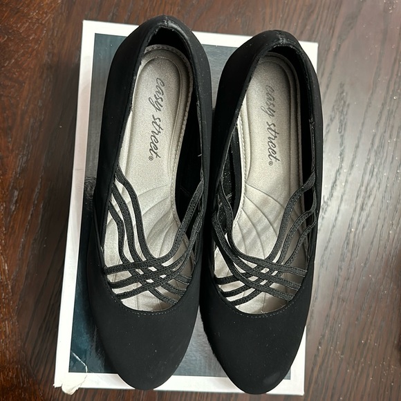 easy street Shoes Easy Street Shoes Woman Black Poshmark